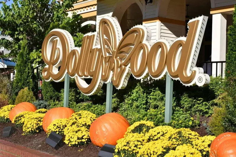 dollywood-harvest-festival